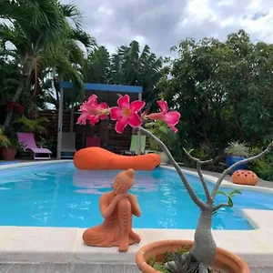https://la-villa-o-plaisir.comcaribbean.com