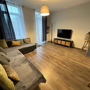 Appartement Charmante Maison De Rénové à 10 Min De Liège!, Flemalle-Grande